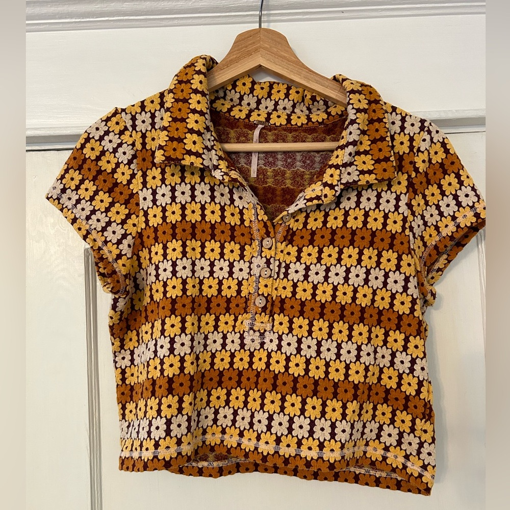 Free people crop flower shirt size large